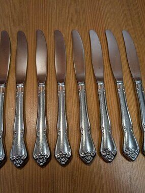 Lot of 8 Oneida Rogers ARBOR ROSE TRUE ROSE Stainless 8.5" Dinner Knife Set GUC